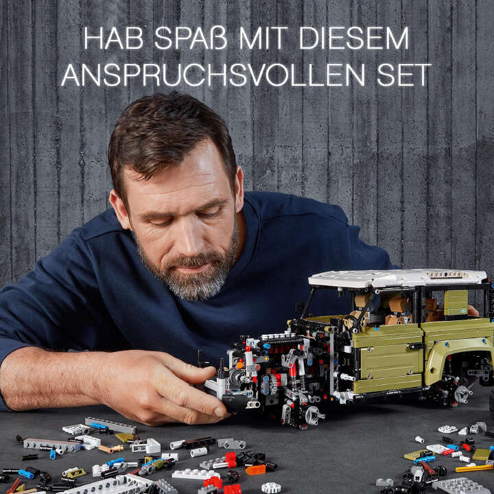 LEGO TECHNIC Land Rover Defender LEGO TECHNIC Land Rover Defender
